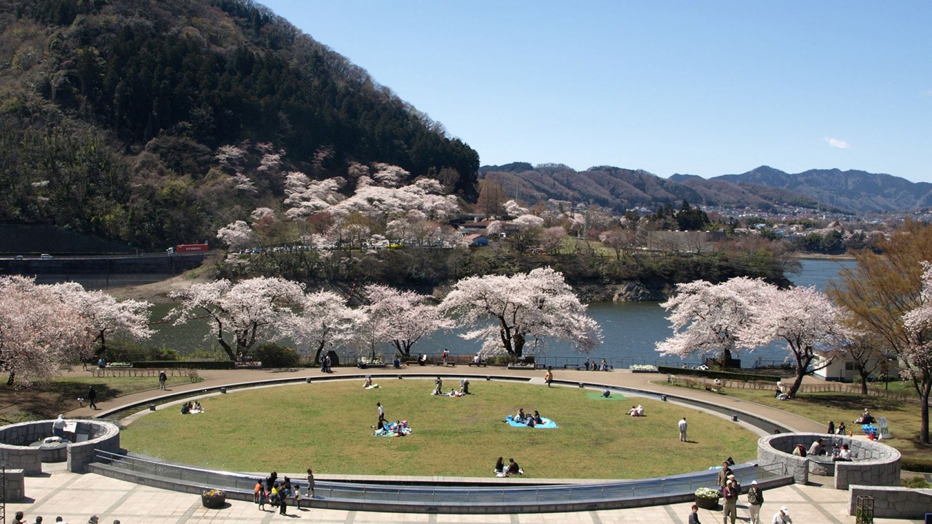 🏞️ 시로야마 공원 이미지 1